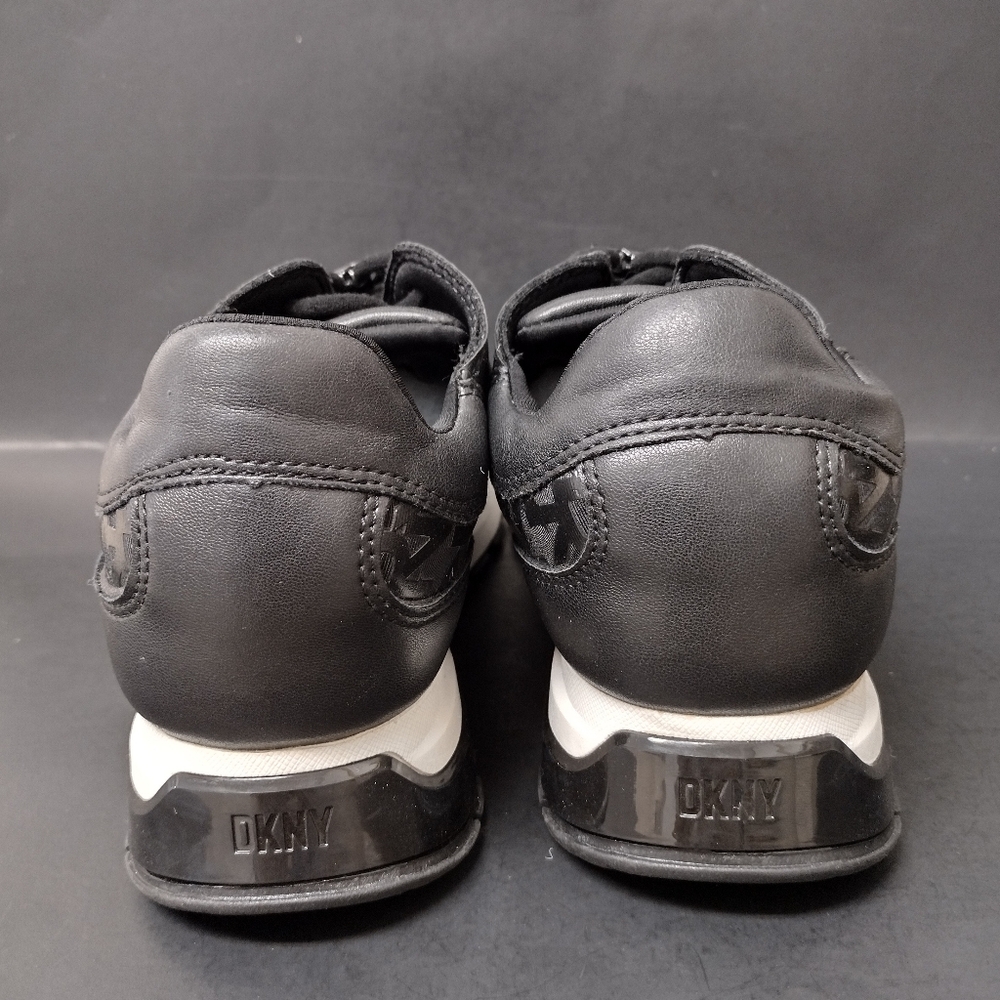 - NEW DKNY ( DONNA KARAN ) - WOMAN'S BLACK  SNEAKERS SHOES SIZE:7.5M - Picture 7 of 9
